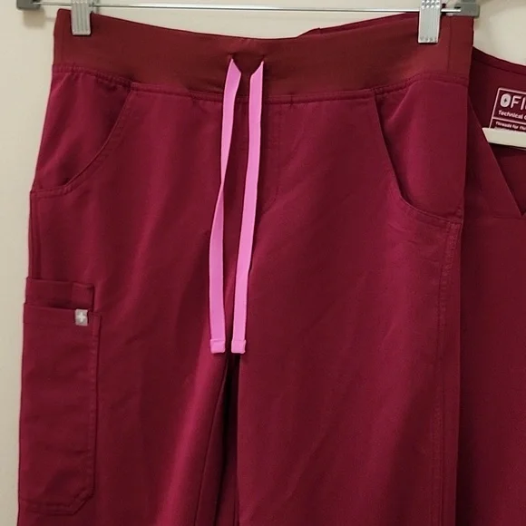 Figs Scrub Top -Small Casma 3 Pocket Maroon Nurse Hospital V-Neck w/ Pants-XS - Picture 10 of 15
